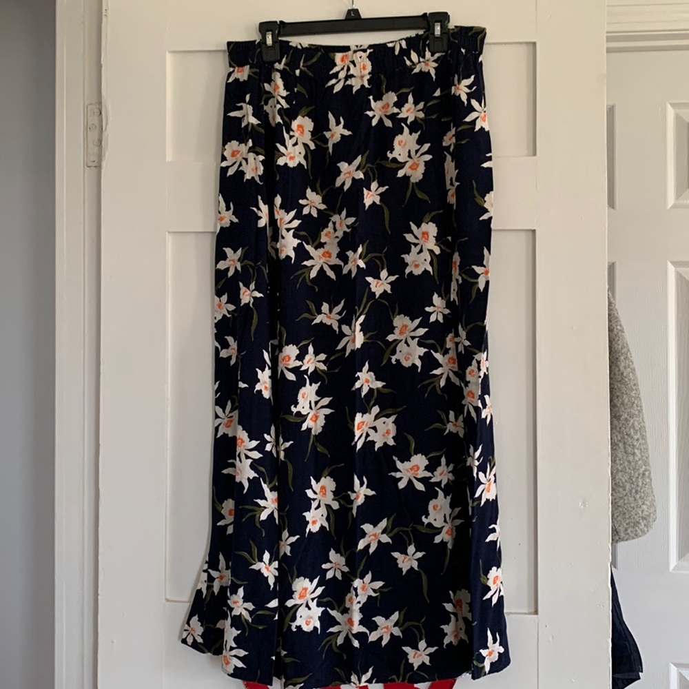 Old Navy skirt